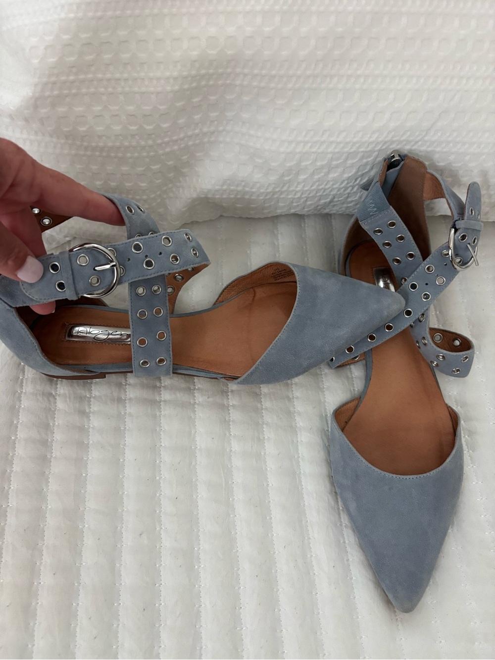 Women's Halogen size 9 Pointed Toe Ankle-Strap Flats in Light Blue